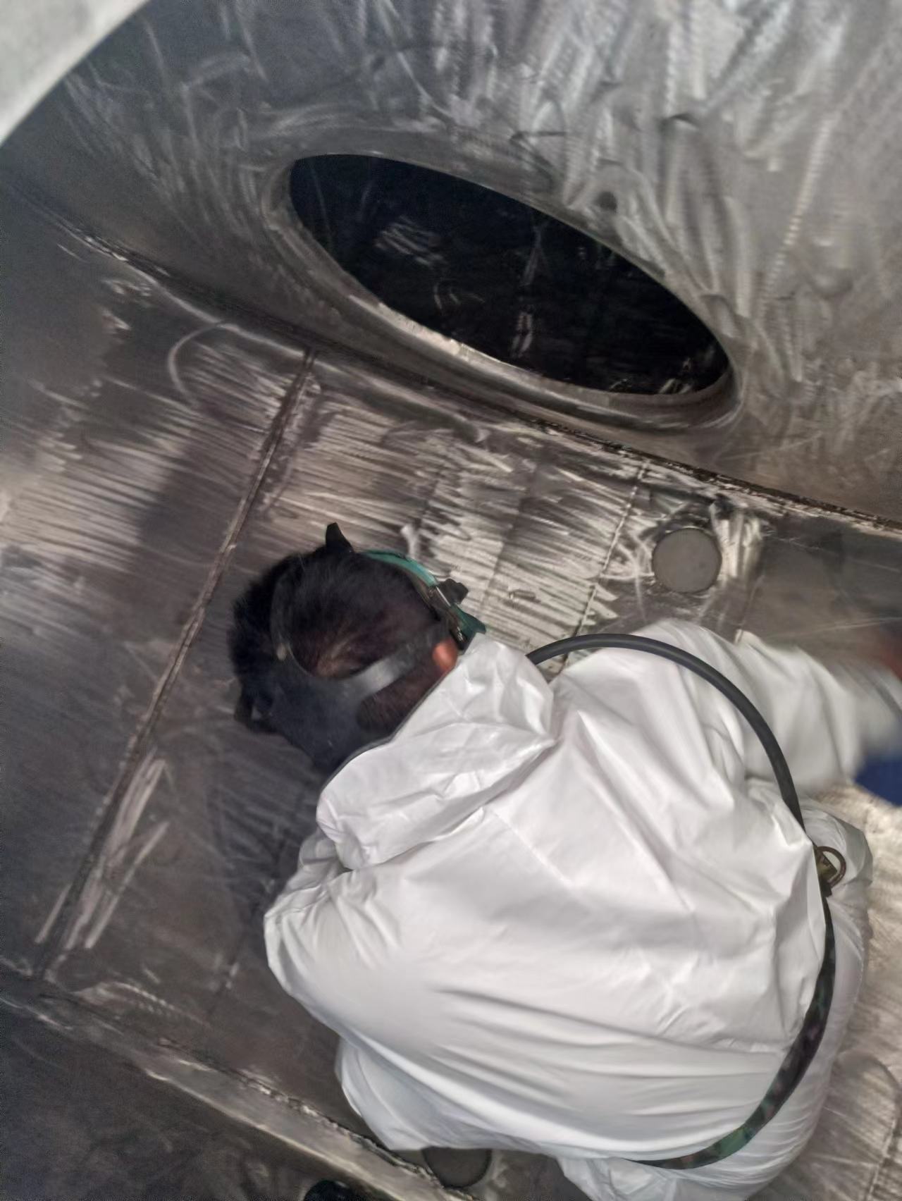 航煤罐车清洗养护(图6)