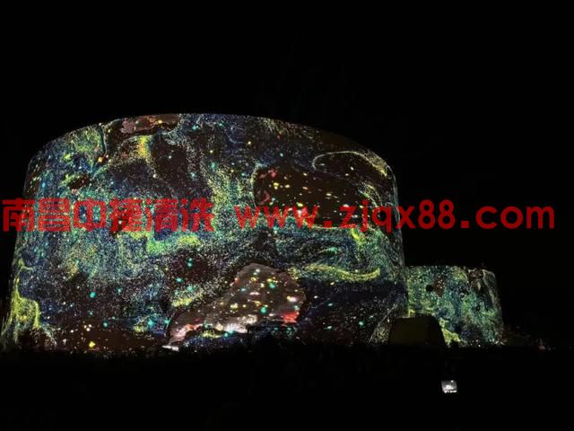 美翻!大师“光影画”上墙,这里的油罐又“出圈”了(图4) 美翻!大师“光影画”上墙,这里的油罐又“出圈”了(图4)